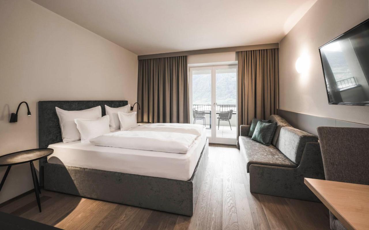 Garni Hotel Somvi Tirolo Exteriör bild